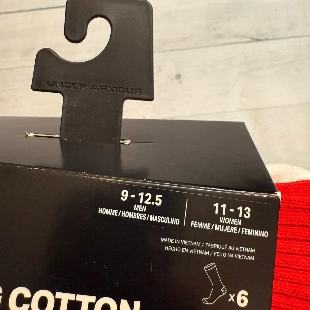 Under Armour adult cotton crew‎ socks NEW men's 9-12.5 women's 11-13 3 pairs